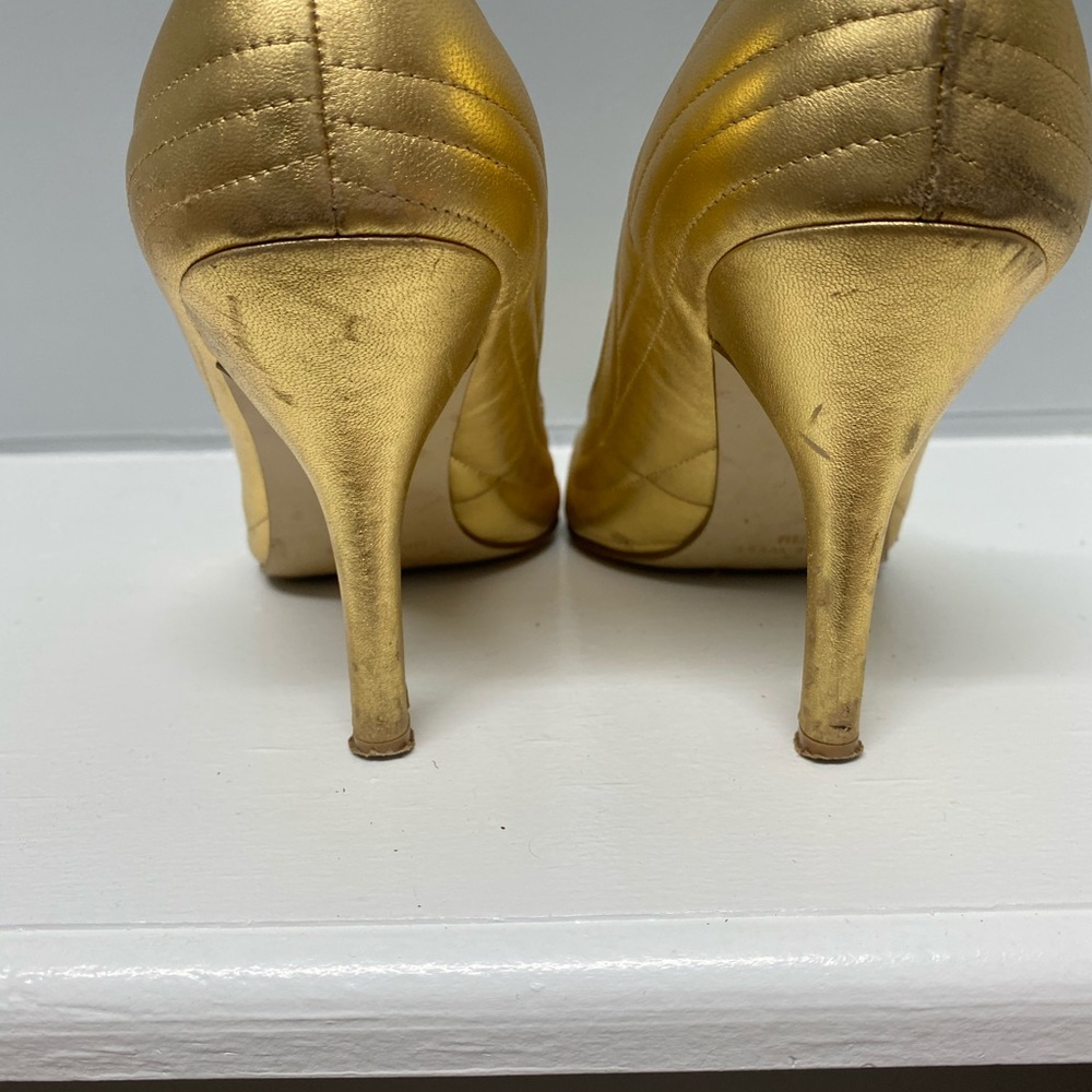 Gold pumps - Picture 4 of 5